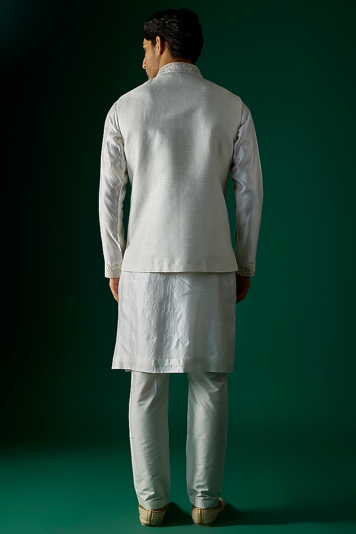 Off-White Silk Bundi Jacket Set by SAMMOHAN at Pernia's Pop Up Shop
