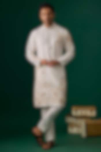 Off-White Silk Embroidered Kurta Set by SAMMOHAN