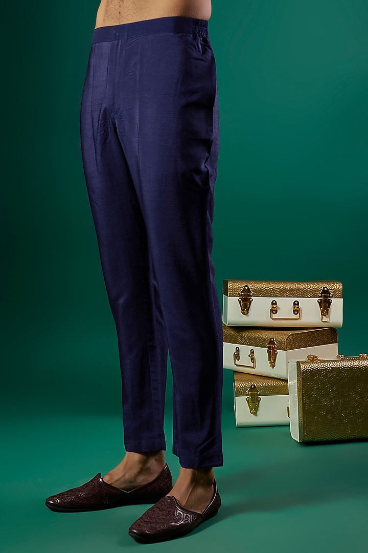 Navy Blue Raw Silk Hand Embroidered Groom Indowestern Jacket Set by SAMMOHAN at Pernia's Pop Up Shop