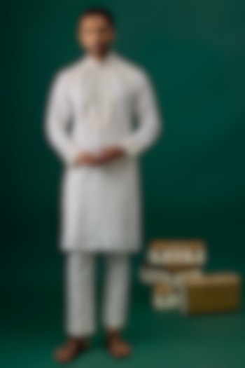 Off-White Silk Embroidered Kurta Set by SAMMOHAN