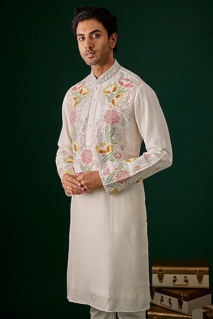 Off-White Silk Embroidered Kurta Set by SAMMOHAN at Pernia's Pop Up Shop