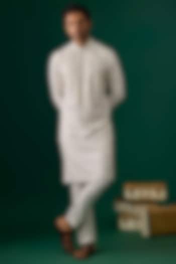 Off-White Silk Embroidered Kurta Set by SAMMOHAN