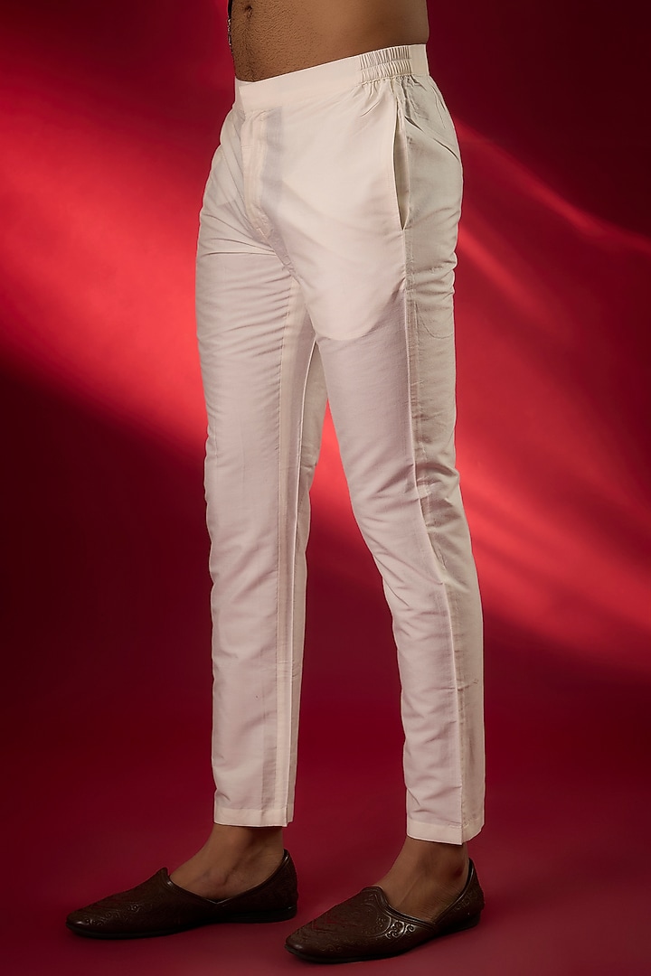 Grey Raw Silk Hand & Machine Embroidered Bundi Jacket Set by SAMMOHAN at Pernia's Pop Up Shop