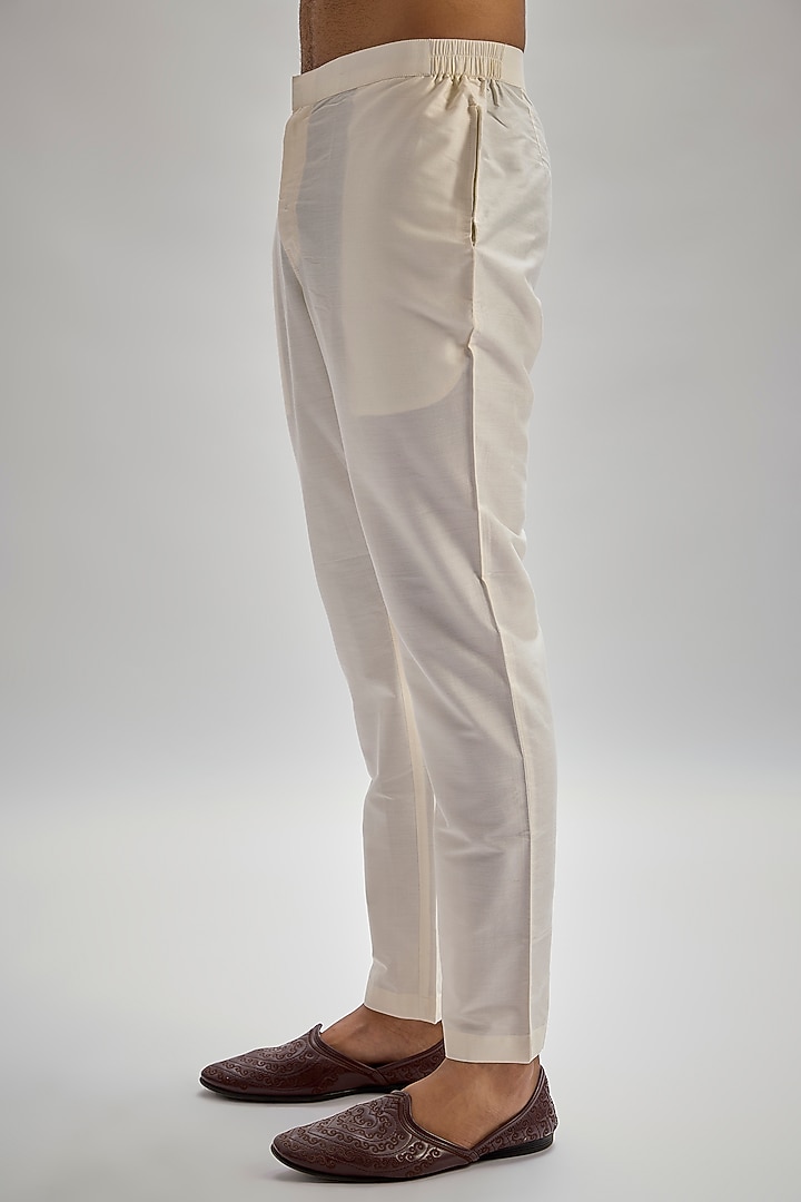 Yellow Raw Silk Hand & Machine Embroidered Bundi Jacket Set by SAMMOHAN at Pernia's Pop Up Shop