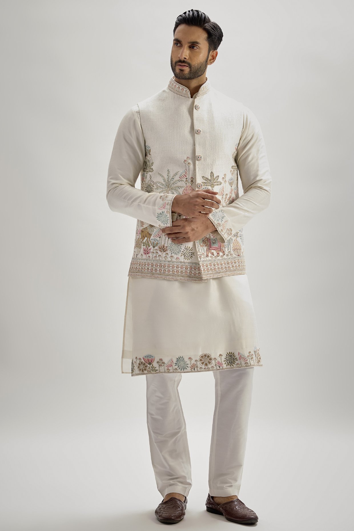 Off-White Raw Silk Resham Embroidered Bundi Jacket Set by SAMMOHAN