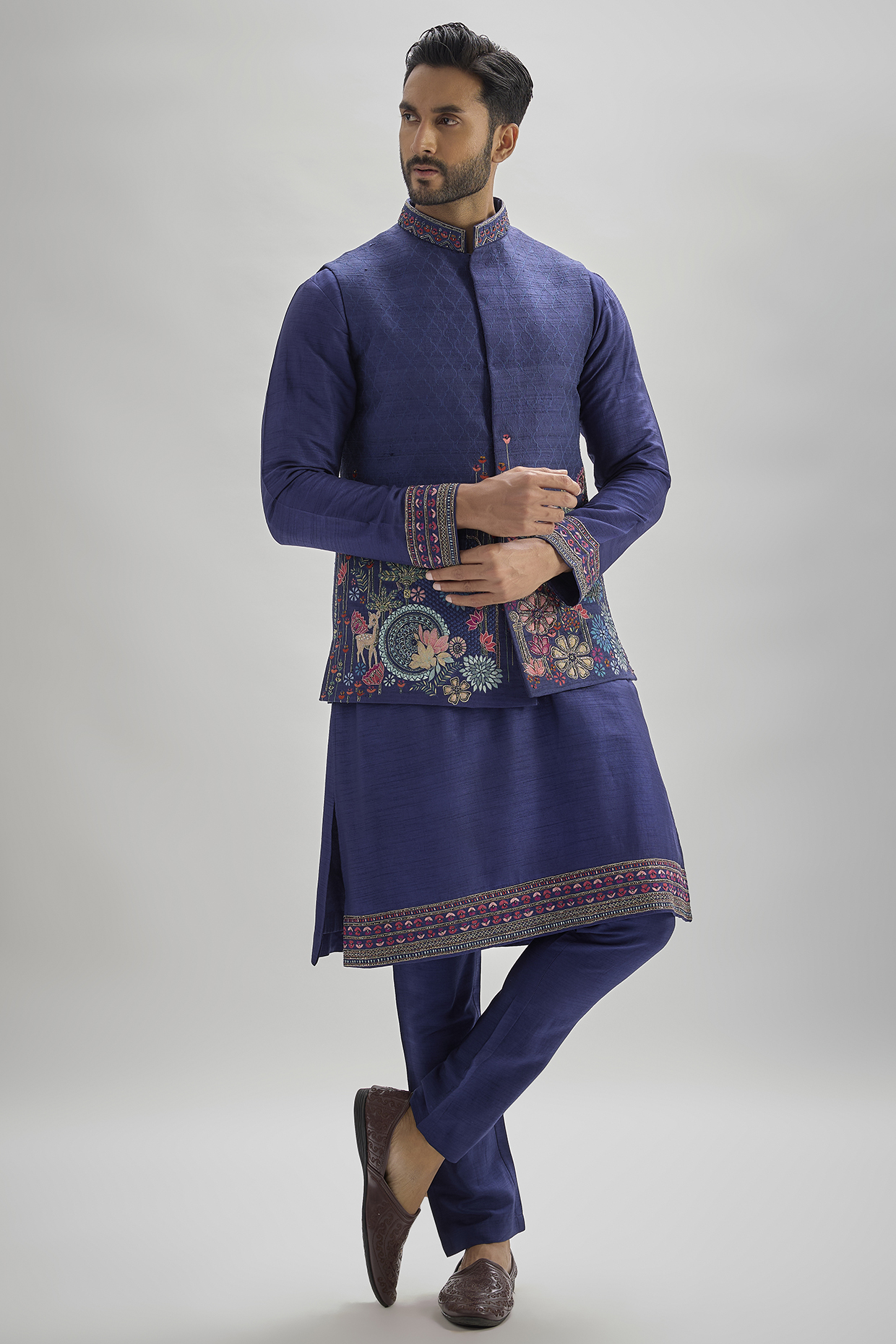 Navy Blue Raw Silk Resham Embroidered Bundi Jacket Set by SAMMOHAN