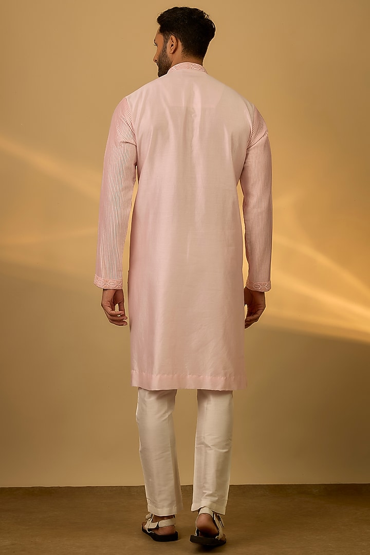 Baby Pink Chanderi Hand & Machine Embroidered Kurta Set by SAMMOHAN at Pernia's Pop Up Shop