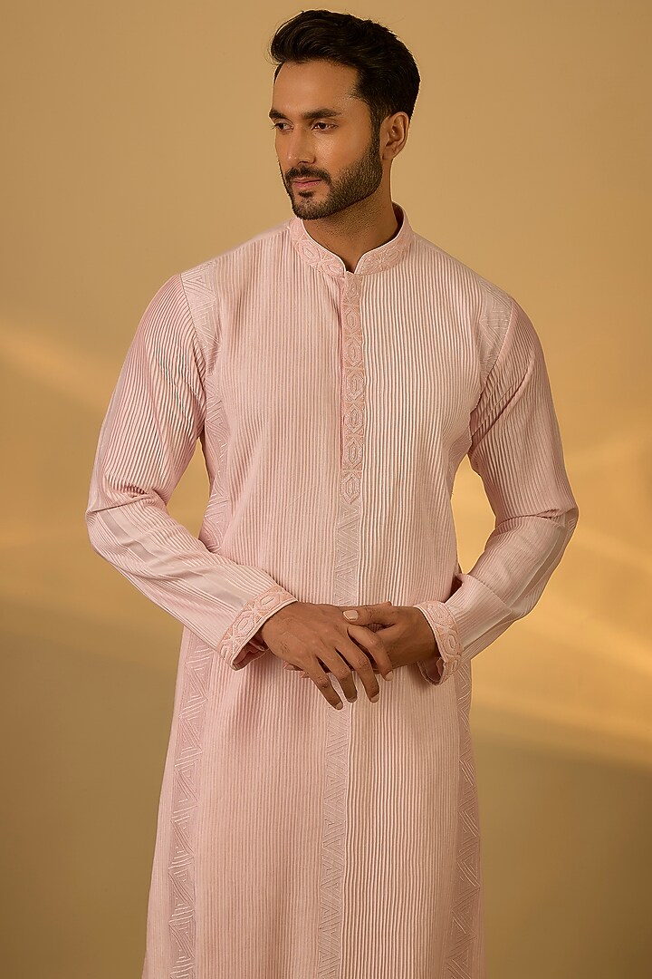 Baby Pink Chanderi Hand & Machine Embroidered Kurta Set by SAMMOHAN at Pernia's Pop Up Shop