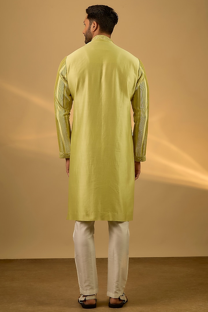 Light Green Chanderi Hand & Machine Embroidered Kurta Set by SAMMOHAN at Pernia's Pop Up Shop