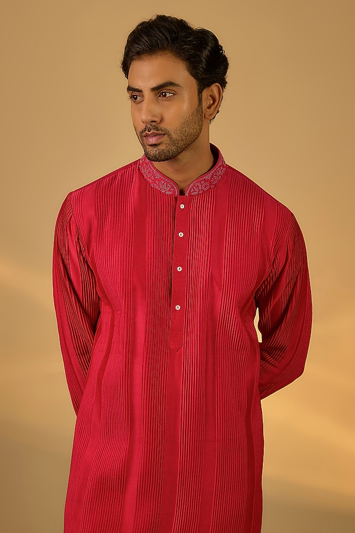 Red Chanderi Hand & Machine Embroidered Kurta Set by SAMMOHAN at Pernia's Pop Up Shop
