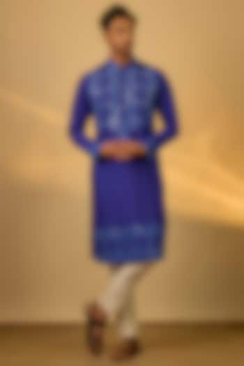 Blue Tussar Mirror Embroidered Kurta Set by SAMMOHAN at Pernia's Pop Up Shop