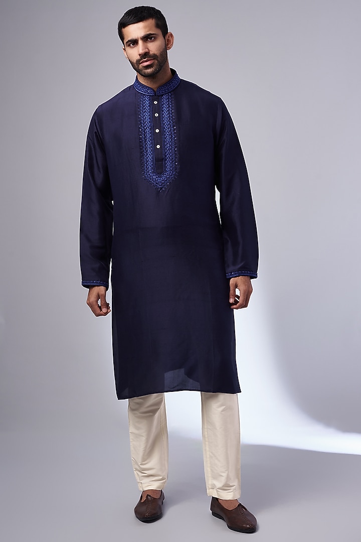 Navy Blue Pure Silk Hand Embroidered Kurta Set by SAMMOHAN at Pernia's Pop Up Shop