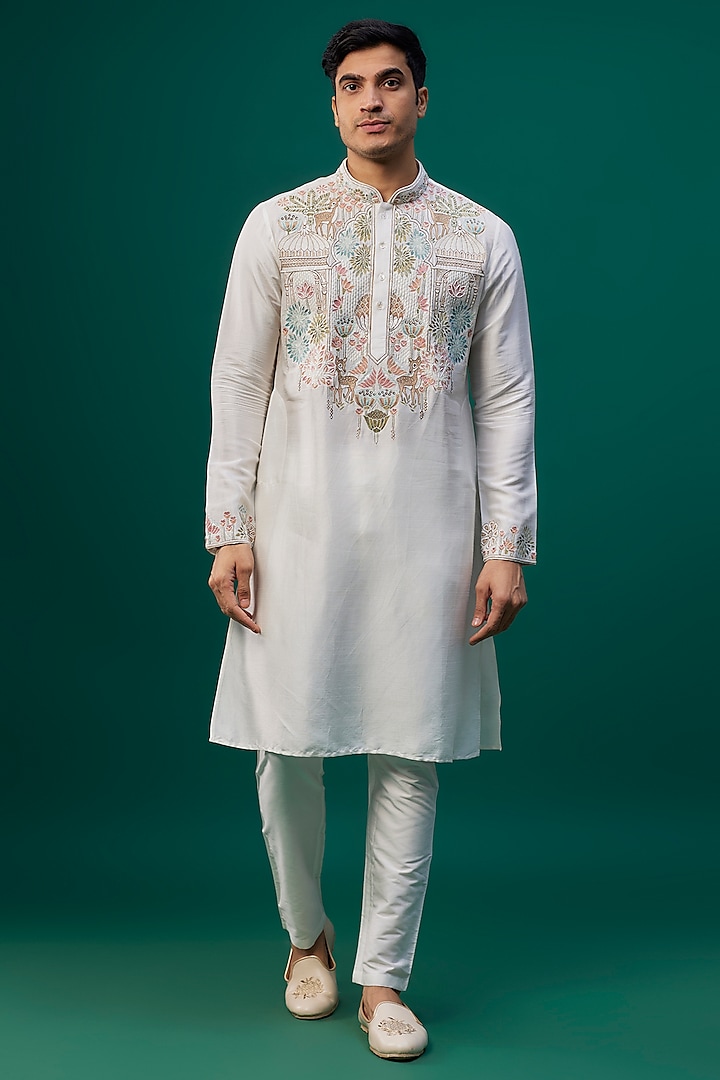 Ivory Tussar Resham Hand & Machine Embroidered Kurta Set by SAMMOHAN at Pernia's Pop Up Shop