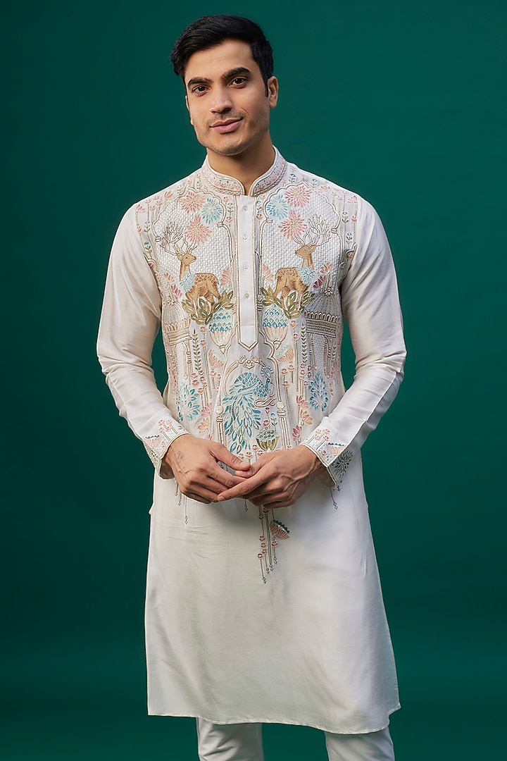 Ivory Tussar Resham Hand & Machine Embroidered Kurta Set by SAMMOHAN at Pernia's Pop Up Shop