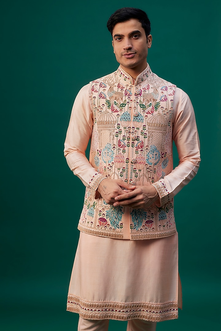 Peach Raw Silk Resham Hand & Machine Embroidered Bundi Jacket Set by SAMMOHAN at Pernia's Pop Up Shop