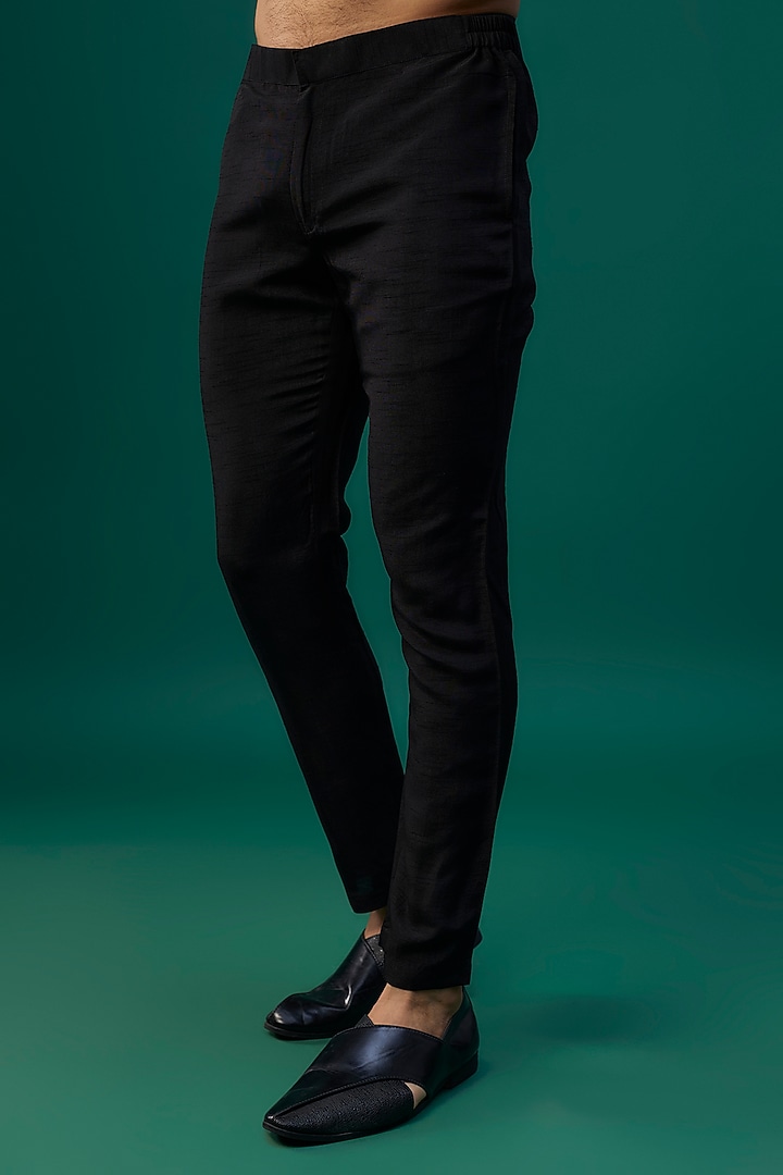 Black Raw Silk Resham Hand & Machine Embroidered Bundi Jacket Set by SAMMOHAN at Pernia's Pop Up Shop