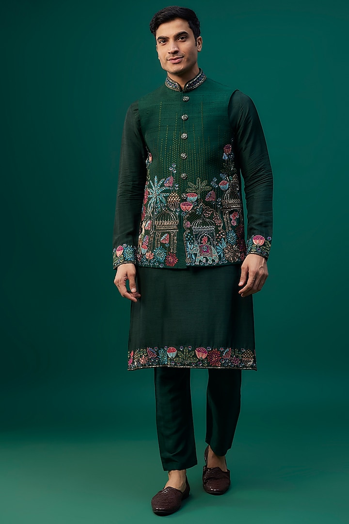 Emerald Green Raw Silk Resham Hand & Machine Embroidered Bundi Jacket Set by SAMMOHAN