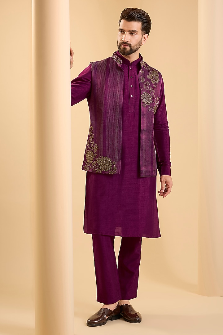 Dark Pink Silk Bundi Jacket Set by SAMMOHAN at Pernia's Pop Up Shop