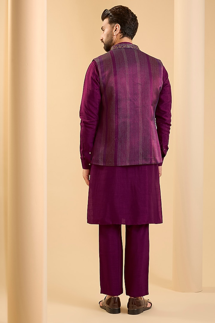 Dark Pink Silk Bundi Jacket Set by SAMMOHAN at Pernia's Pop Up Shop