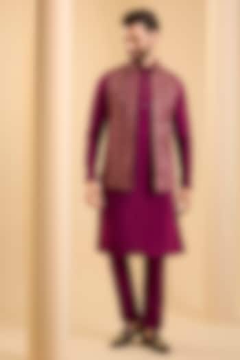 Dark Pink Silk Bundi Jacket Set by SAMMOHAN at Pernia's Pop Up Shop