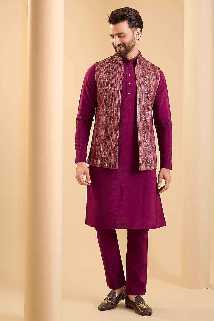 Dark Pink Silk Bundi Jacket Set by SAMMOHAN at Pernia's Pop Up Shop