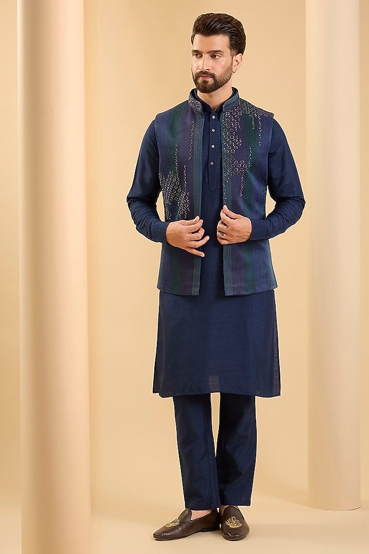 Navy Blue Silk Bundi Jacket Set by SAMMOHAN at Pernia's Pop Up Shop