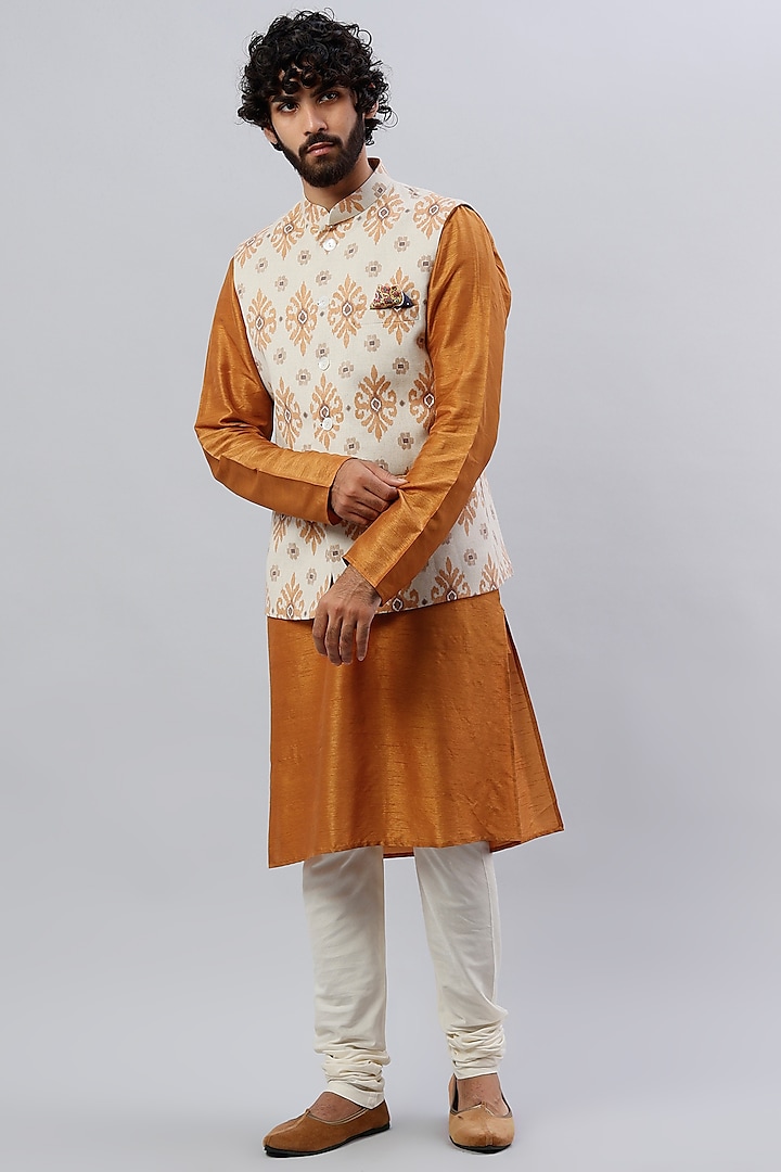 Off-White Floral Printed Nehru Jacket With Kurta Set by SAMMOHAN