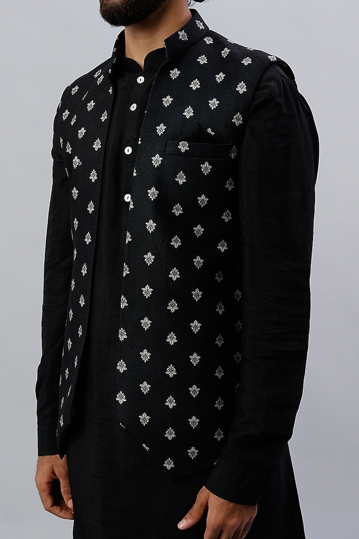 Black Velvet Digital Printed Bundi Jacket Set by ALOUKIK at Pernia's Pop Up Shop