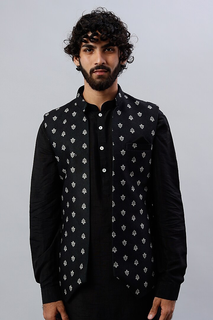 Black Velvet Digital Printed Bundi Jacket Set by ALOUKIK at Pernia's Pop Up Shop