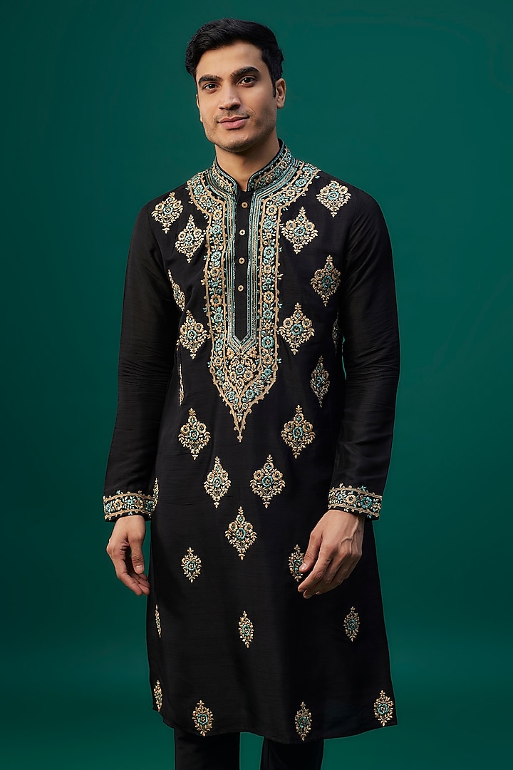 Black Tussar Resham Hand & Machine Embroidered Kurta Set by SAMMOHAN at Pernia's Pop Up Shop