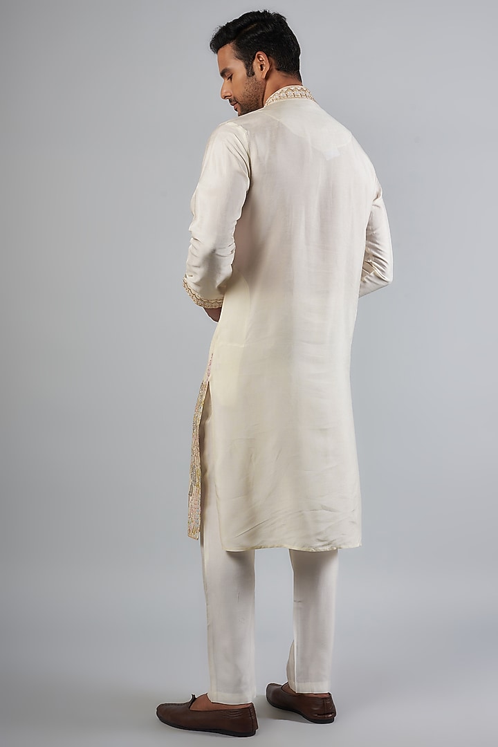 Ivory Tussar Thread Embroidered Kurta Set by SAMMOHAN at Pernia's Pop Up Shop