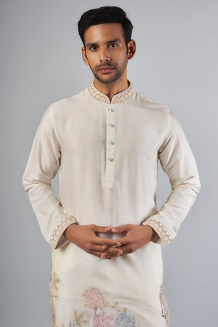 Ivory Tussar Thread Embroidered Kurta Set by SAMMOHAN at Pernia's Pop Up Shop