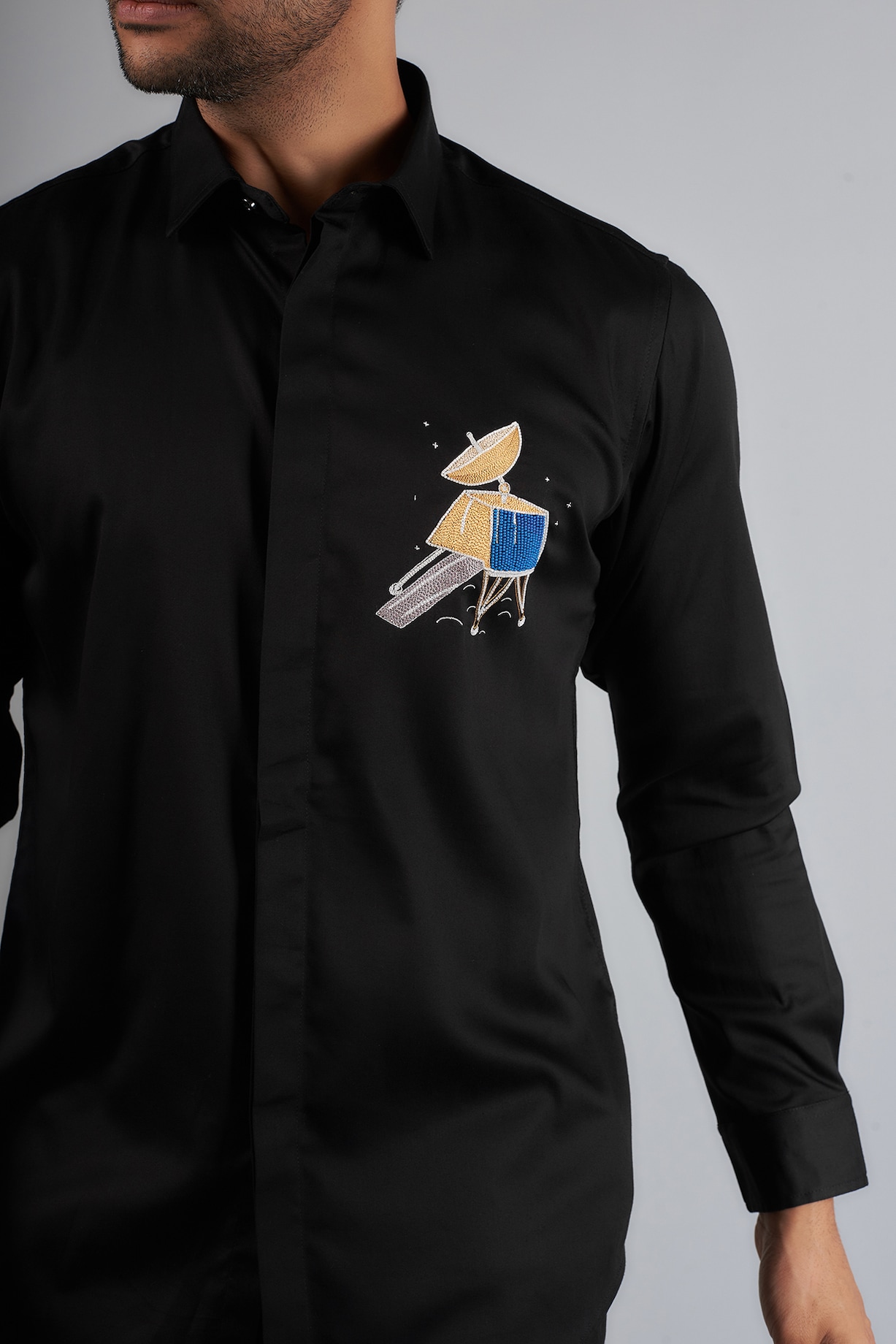 Alibaba 6xl Custom T Shirts Black Cotton Lycra Handcrafted Aari