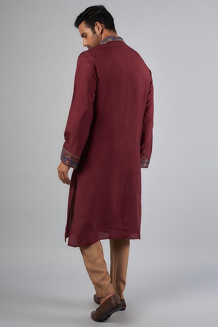 Maroon Tussar Thread Embroidered Kurta Set by SAMMOHAN at Pernia's Pop Up Shop