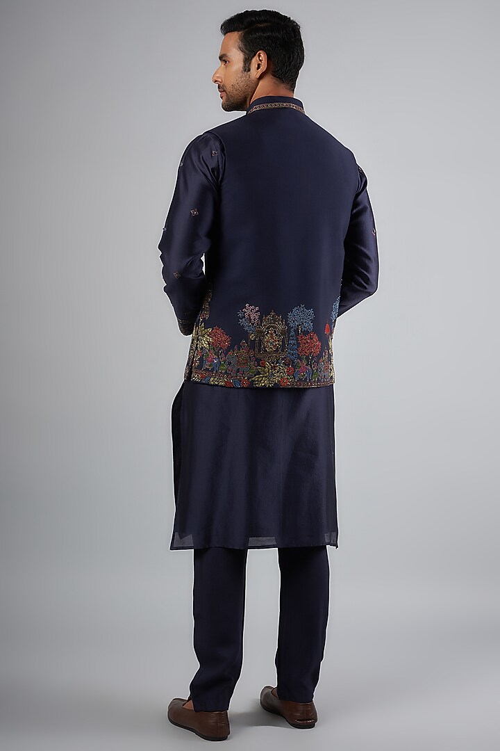 Navy Blue Tussar Resham Embroidered Bundi Jacket Set by SAMMOHAN at Pernia's Pop Up Shop