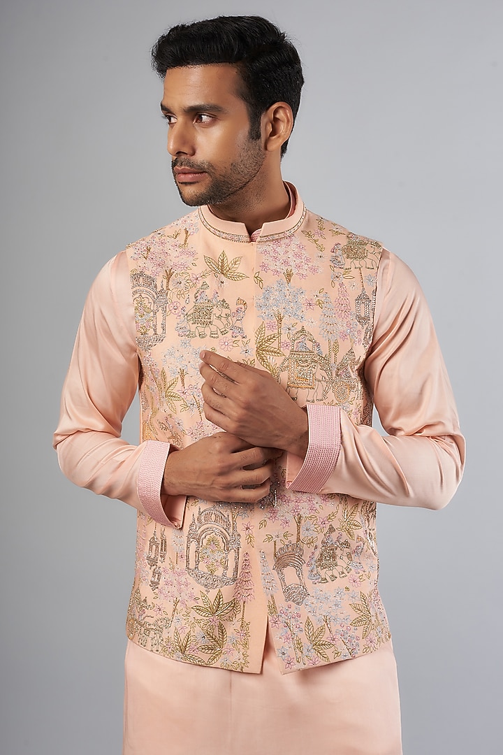 Peach Tussar Resham Embroidered Bundi Jacket Set by SAMMOHAN at Pernia's Pop Up Shop