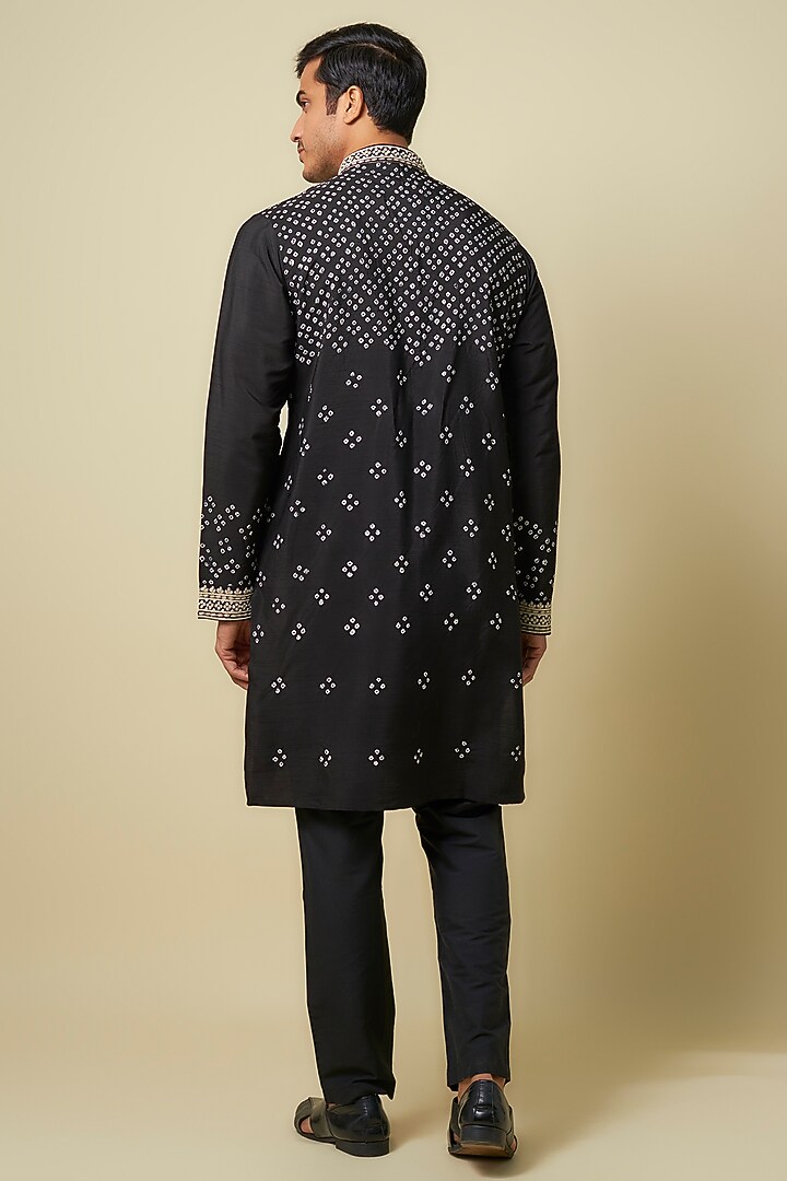 Black Bandhani Tussar Hand Embroidered Kurta Set by SAMMOHAN at Pernia's Pop Up Shop