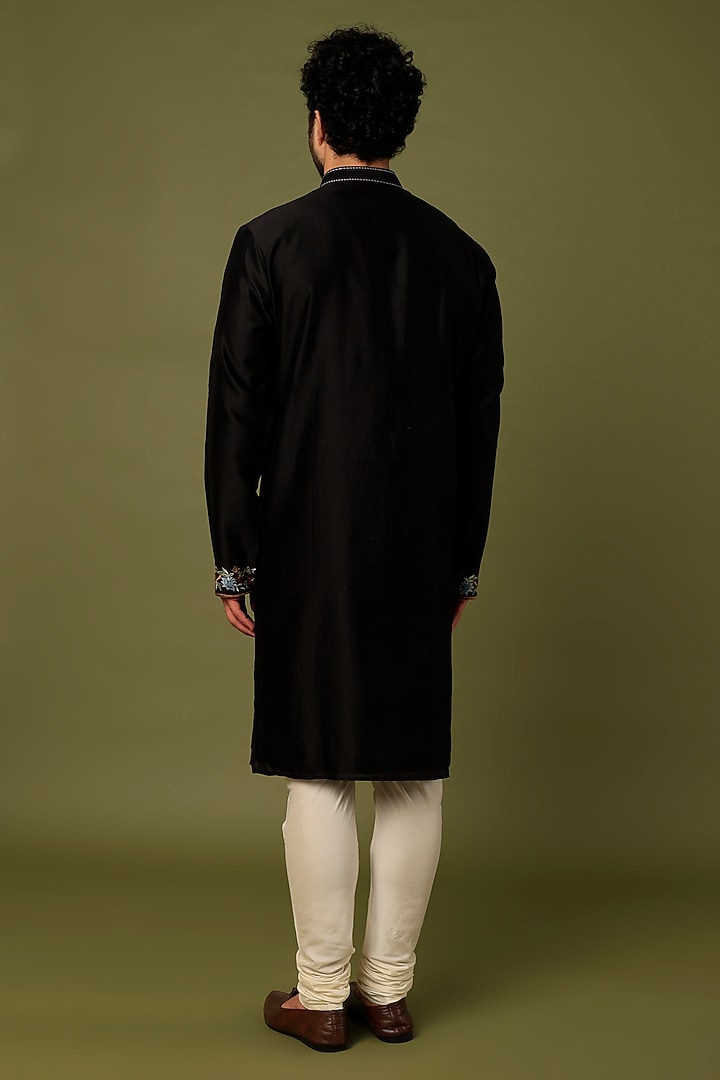 Black Embroidered Kurta Set by ALOUKIK at Pernia's Pop Up Shop
