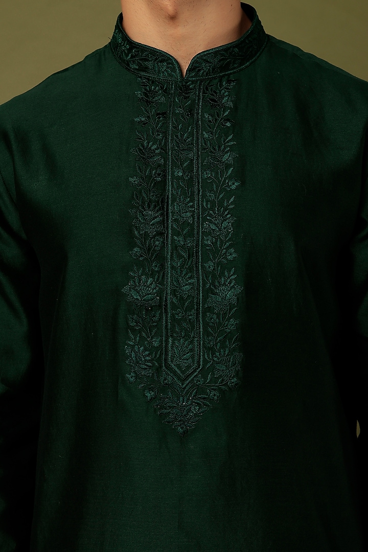 Bottle Green Pure Chanderi Machine Thread Embroidered Kurta Set by ALOUKIK at Pernia's Pop Up Shop