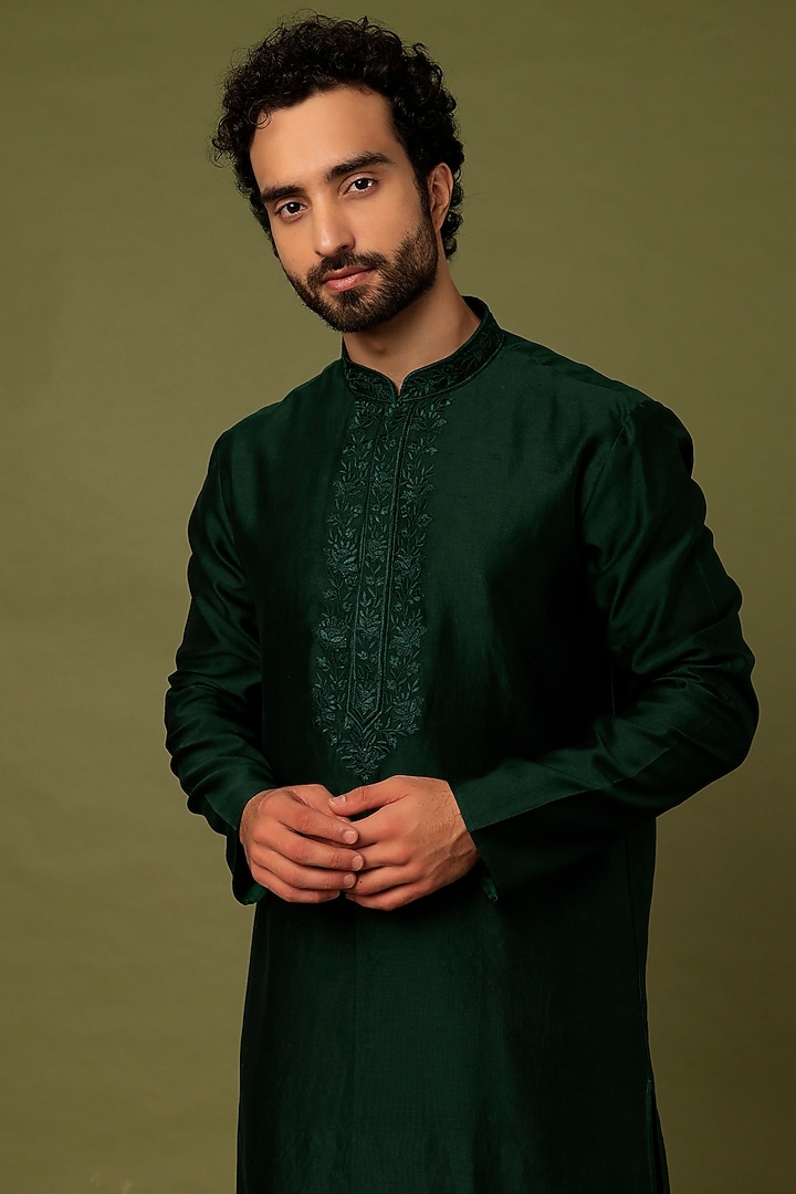 Bottle Green Pure Chanderi Machine Thread Embroidered Kurta Set by ALOUKIK at Pernia's Pop Up Shop