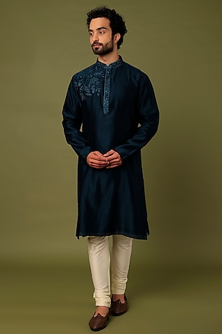 Blue Chanderi Embroidered Kurta Set by ALOUKIK