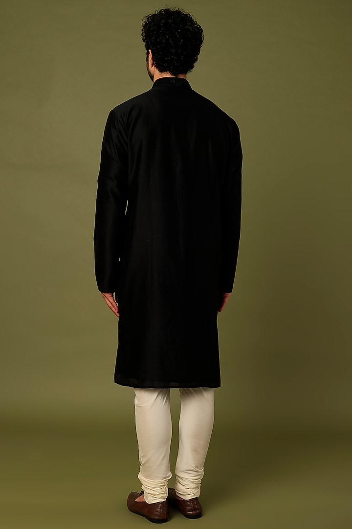 Black Embroidered Kurta Set by ALOUKIK at Pernia's Pop Up Shop