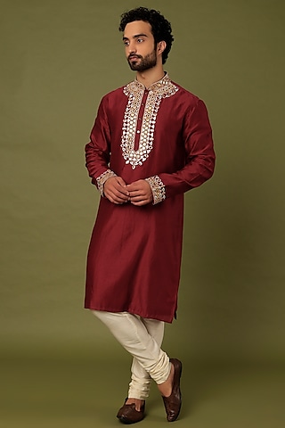 Red Chanderi Embroidered Kurta Set by ALOUKIK