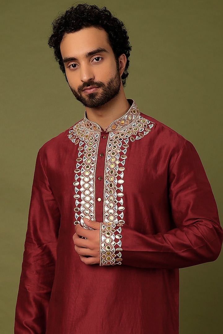Red Chanderi Embroidered Kurta Set by ALOUKIK at Pernia's Pop Up Shop