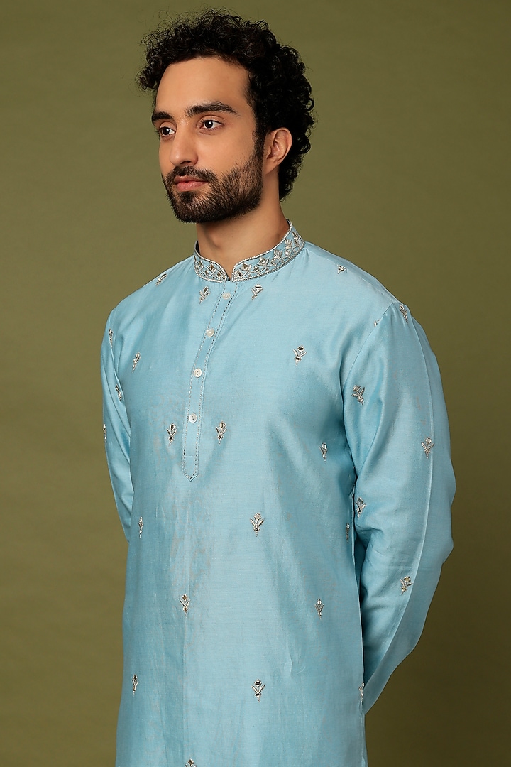 Blue Embroidered Kurta Set by ALOUKIK at Pernia's Pop Up Shop