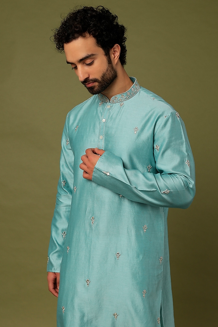 Blue Embroidered Kurta Set by ALOUKIK at Pernia's Pop Up Shop