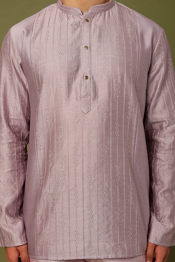 Lilac Embroidered Kurta by ALOUKIK at Pernia's Pop Up Shop