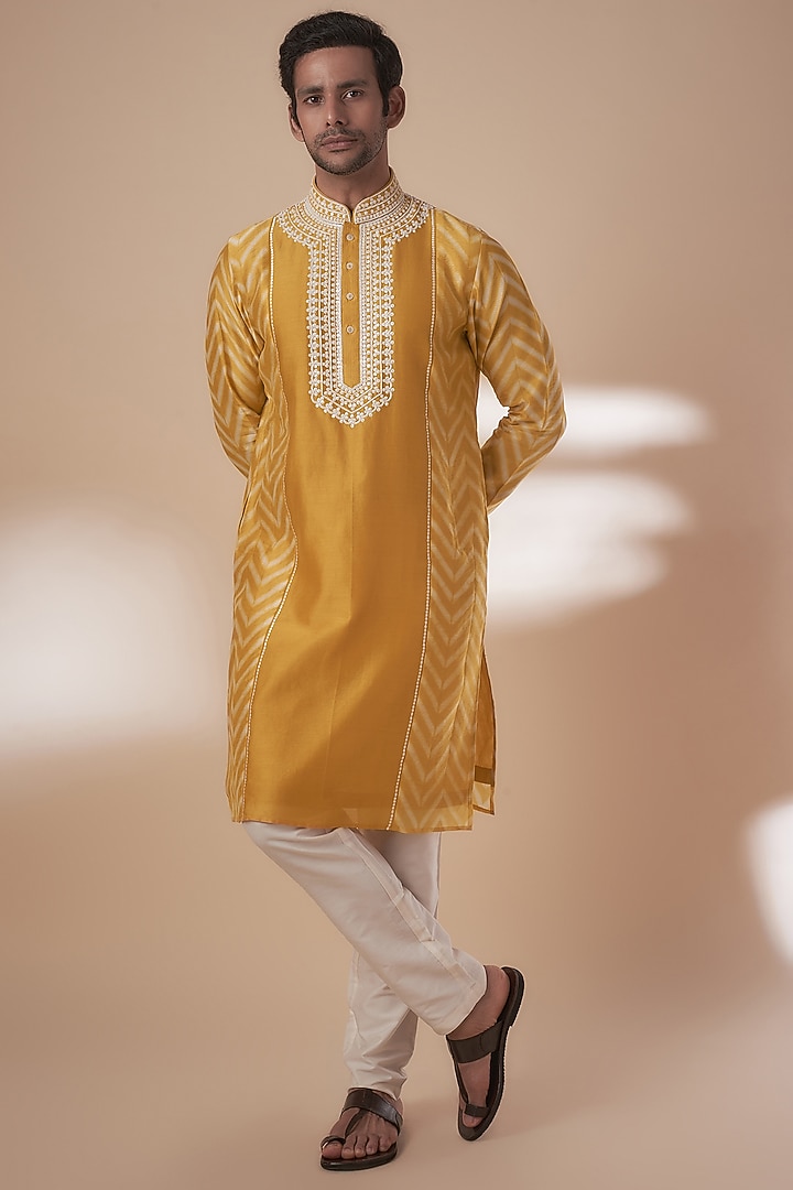 Yellow Chanderi Tie-Dye & Thread Work Kurta Set by SAMMOHAN at Pernia's Pop Up Shop