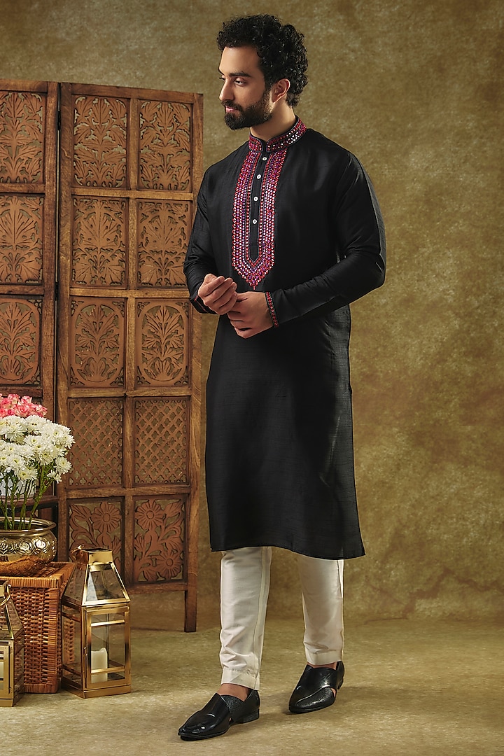 Black Tussar Abla Embroidered Kurta Set by SAMMOHAN