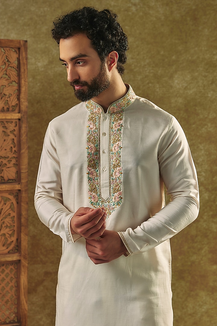 Ivory Tussar Resham Embroidered Handcrafted Kurta Set by SAMMOHAN at Pernia's Pop Up Shop